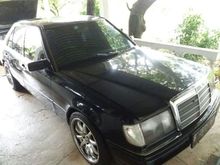 1992 Mercedes-Benz 230E 2.3 W124 Sedan