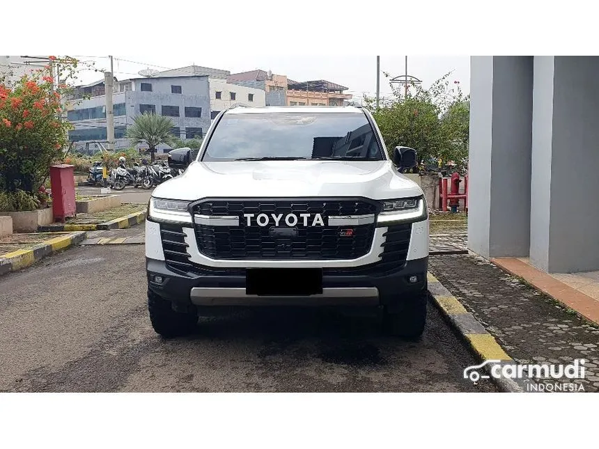 2024 Toyota Land Cruiser 300 GR-S SUV