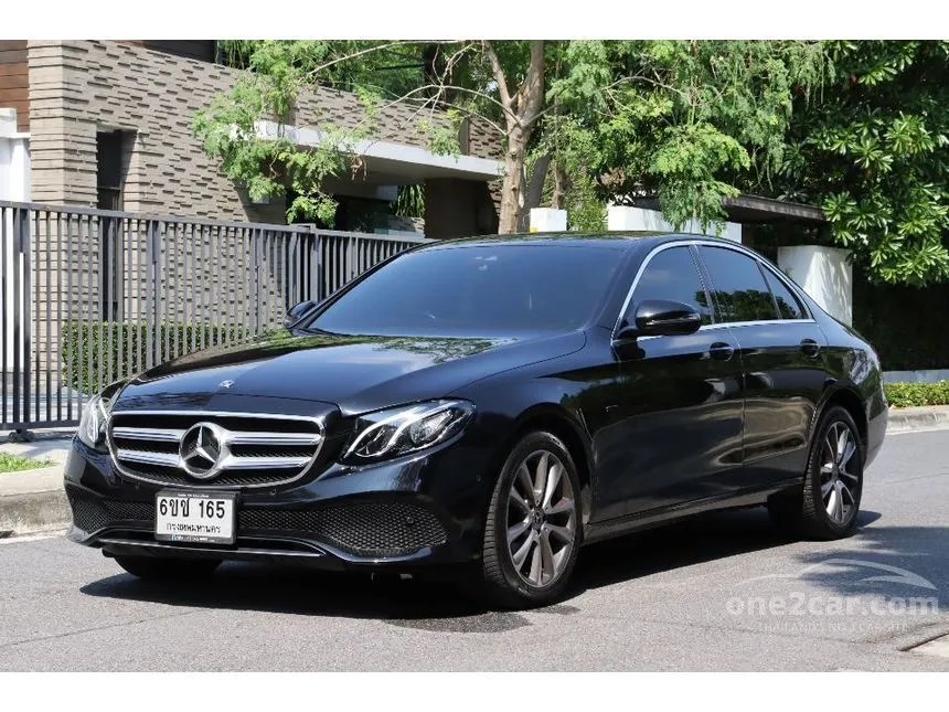 2022 Mercedes-Benz E300 e Avantgarde Sedan