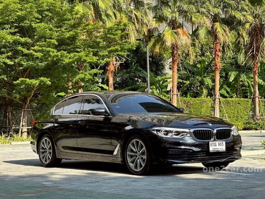 2019 BMW 530e Elite Sedan