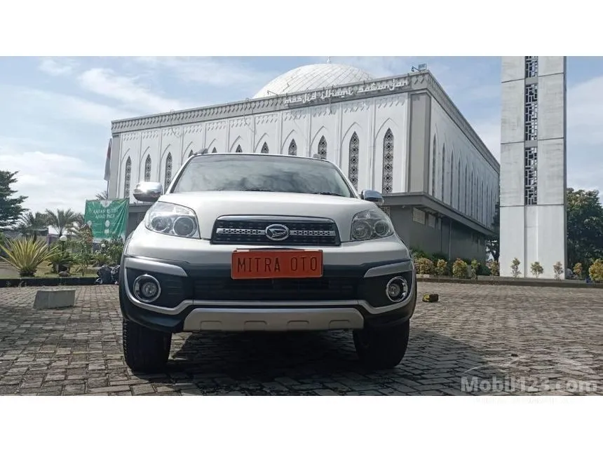 Daihatsu Terios 2014 TX ADVENTURE 1.5 di Jawa Barat Automatic SUV Putih