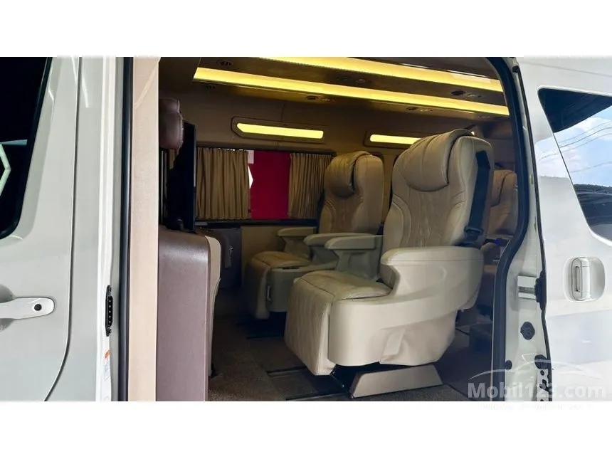 2020 Toyota Hiace Premio Van