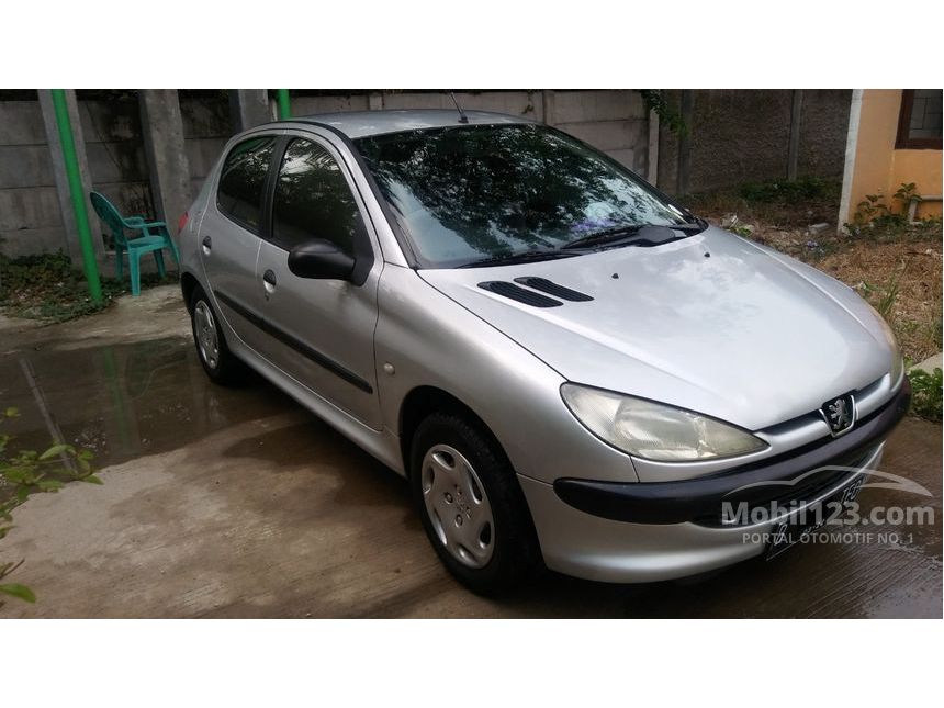 Jual Mobil Peugeot 206 2001 XR 1.4 di Banten Manual Hatchback Silver Rp