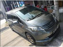 jual mobil bekas HONDA FREED E -PSD 2010 pintu otomatis kota malang