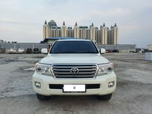 Toyota Land Cruiser UK 4.5 Diesel A/T 2014 Putih km 50rb