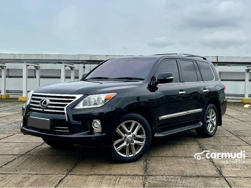 2013 Lexus LX570 SUV