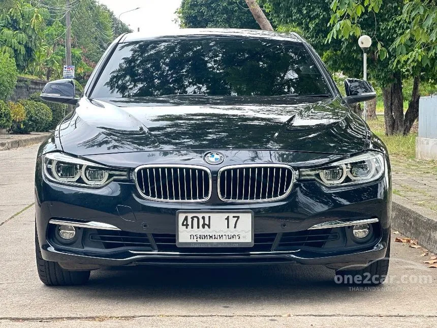 2017 BMW 320i Sedan
