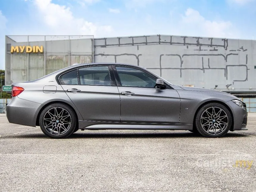 2018 BMW 330e M Sport Sedan