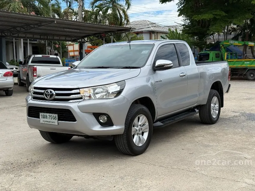 2016 Toyota HILUX REVO E Prerunner Smart Cab Pickup
