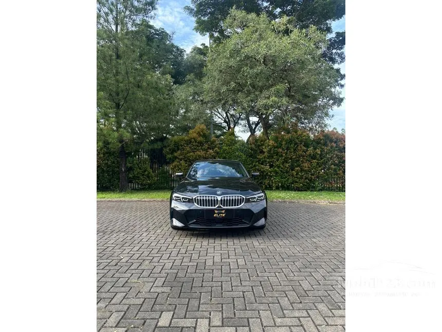 2024 BMW 320i M Sport Sedan