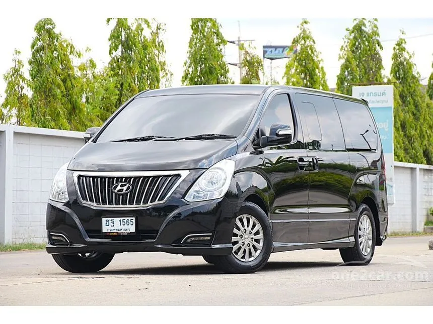 2017 Hyundai H-1 Elite Van