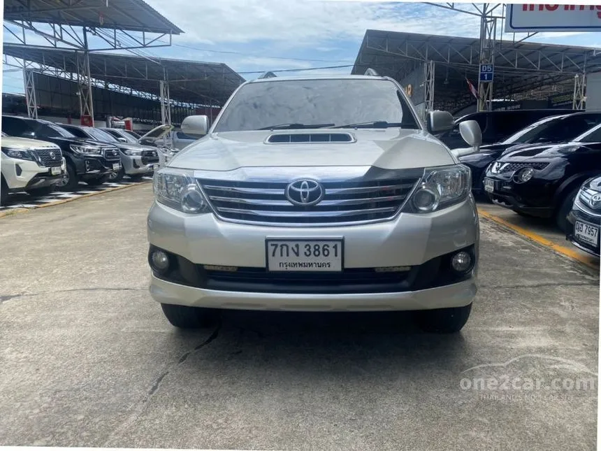 2013 Toyota FORTUNER V SUV