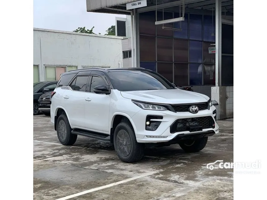 2025 Toyota Fortuner VRZ 4x4 SUV