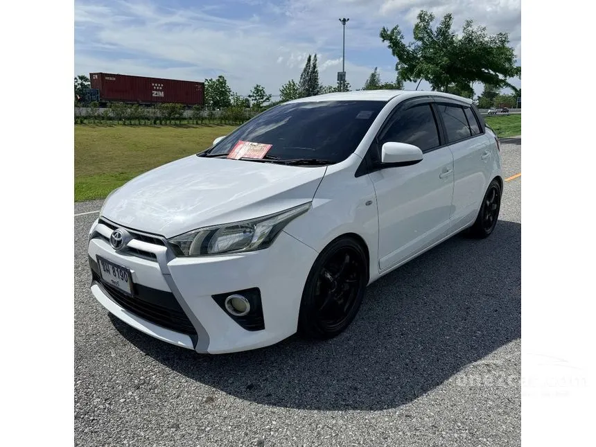 2014 Toyota YARIS E Hatchback