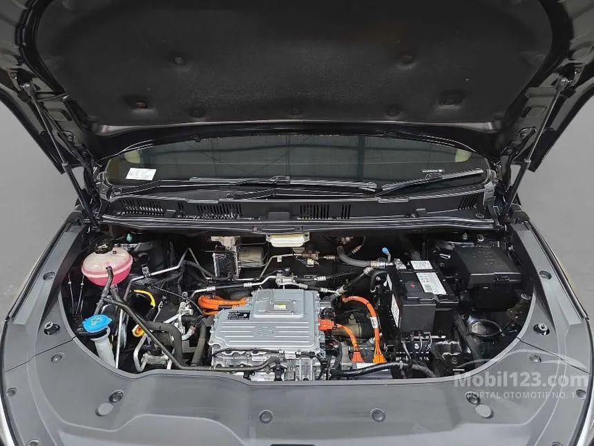 2024 BYD M6 Standard 7 Seater MPV