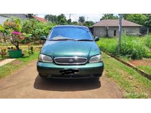 2000 Kia Carnival Bensin