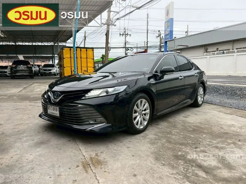 2019 Toyota CAMRY Hybrid Premium Sedan
