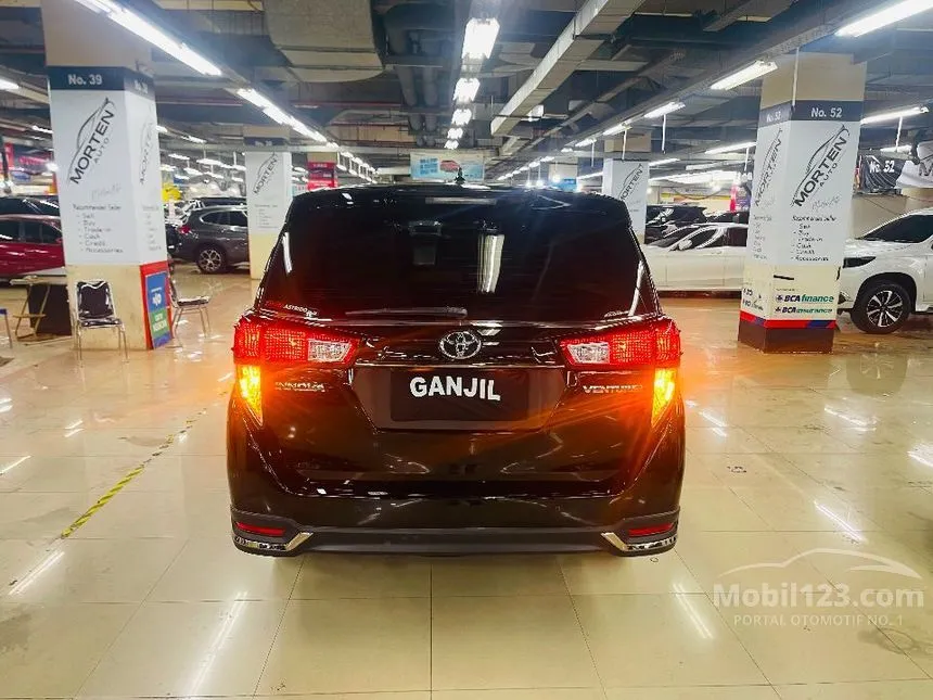 2022 Toyota Kijang Innova Venturer MPV