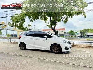 2015 Honda JAZZ 1.5 (ปี 14-22) SV Hatchback