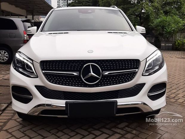 Mercedes-Benz Bekas & Baru Murah - Jual Beli 6.739 Mobil Di Indonesia ...