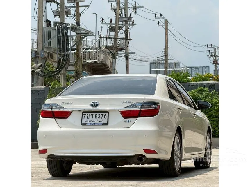 2017 Toyota CAMRY Hybrid Sedan