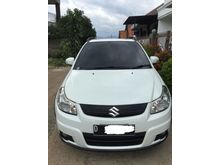 Murah 2009 Suzuki SX4 1.5 Cross Over Putih Hatchback