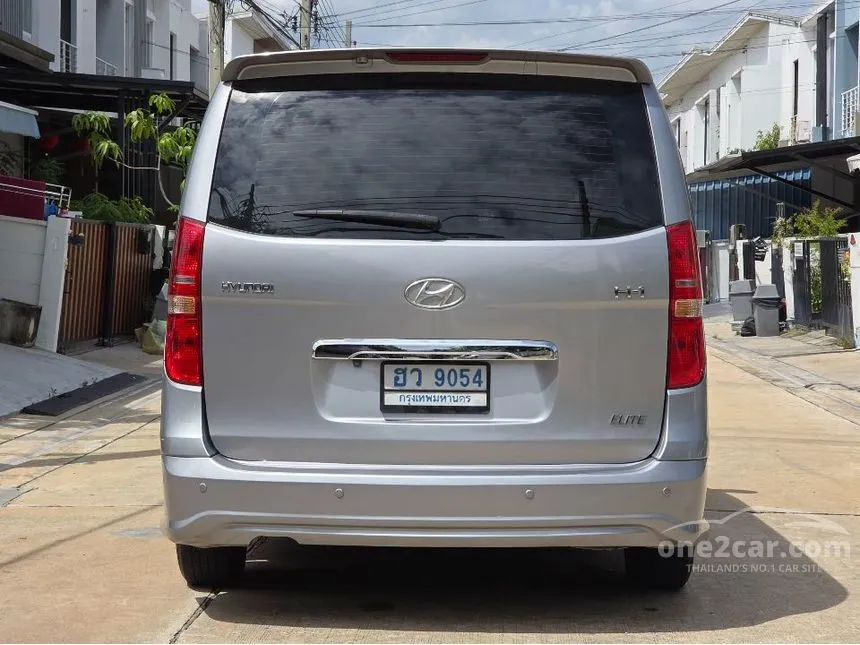 2016 Hyundai H-1 Elite Van
