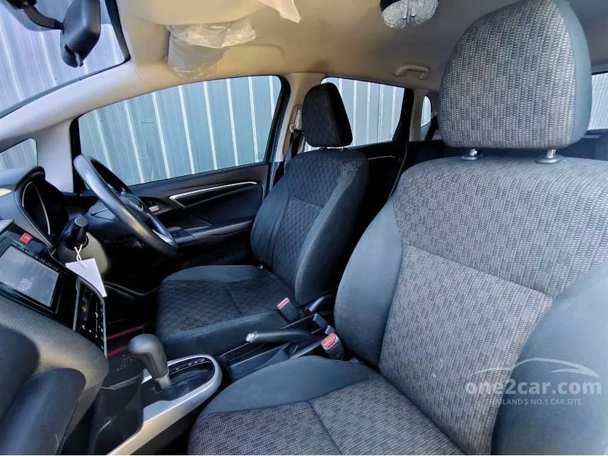 2017 Honda JAZZ V+ Hatchback