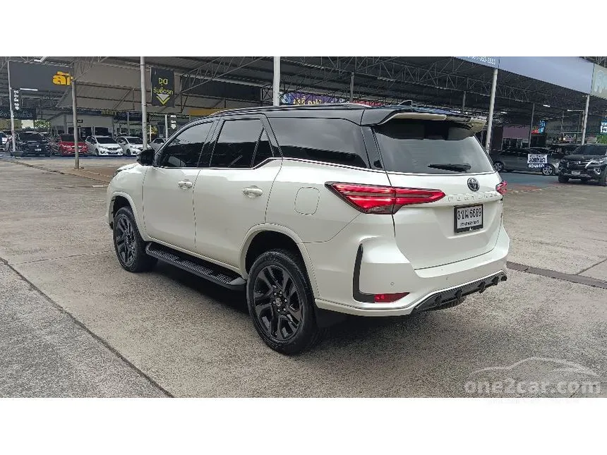 2022 Toyota FORTUNER GR Sport (Black Top) SUV