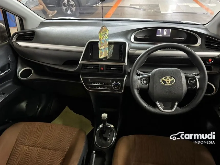 2016 Toyota Sienta Q MPV