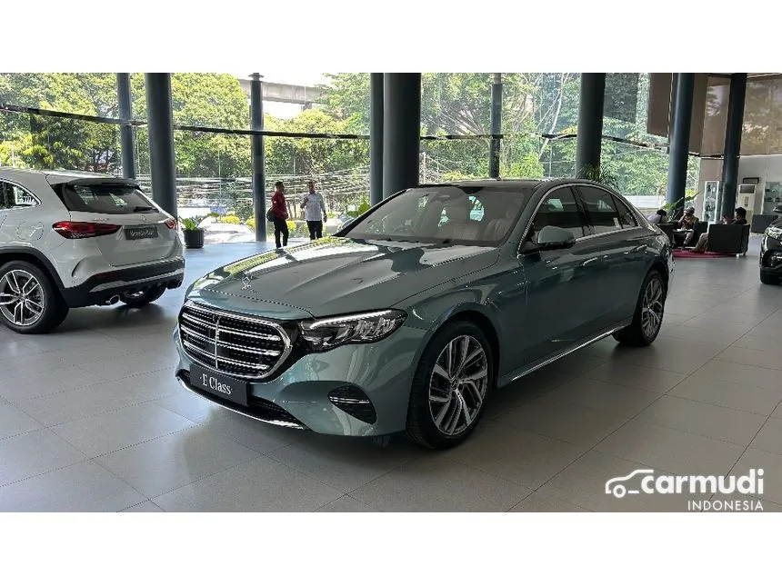 2025 Mercedes-Benz E200 Exclusive Line Sedan