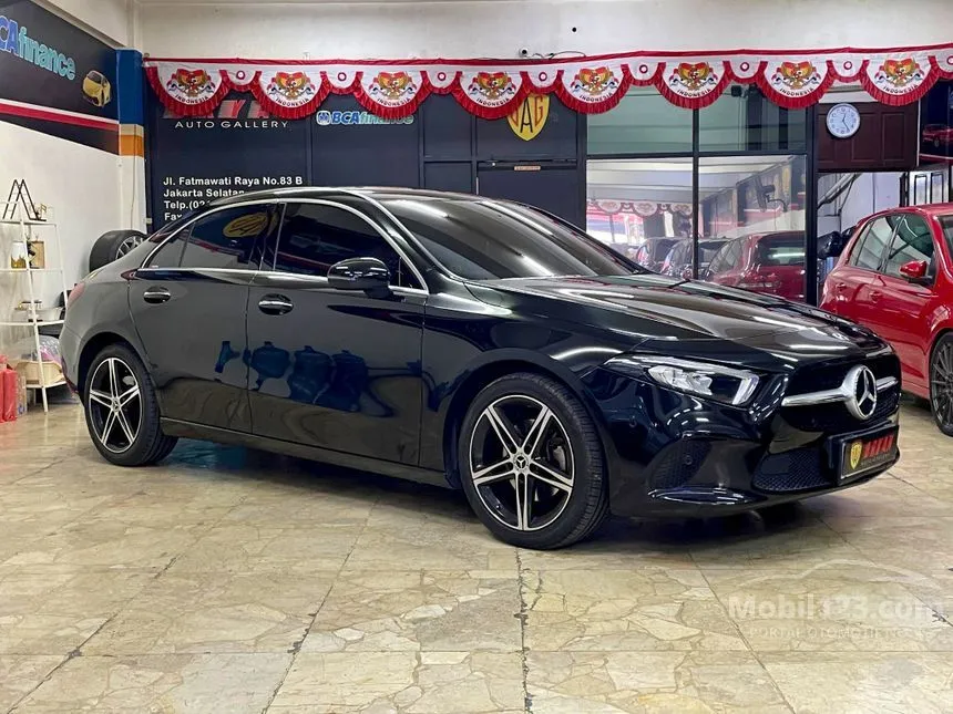 2022 Mercedes-Benz A200 progressive line Sedan