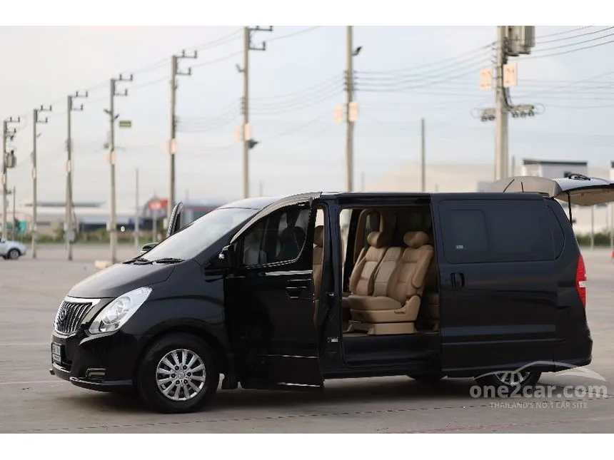 2017 Hyundai H-1 Deluxe Van