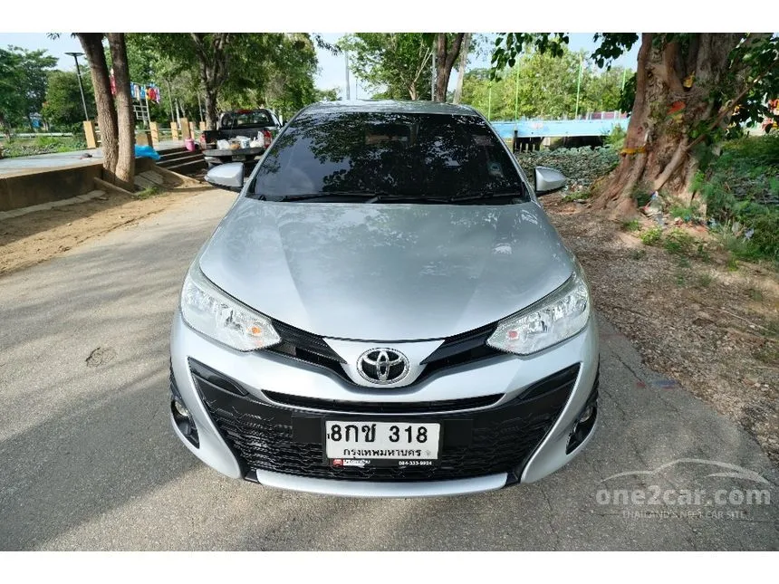2019 Toyota YARIS E Hatchback