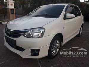 Toyota Etios Valco Mobil Bekas Baru dijual di Surabaya 