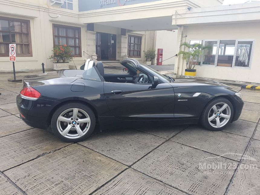  Jual  Mobil  BMW  Z4  2010 sDrive23i 2 5 di DKI Jakarta 