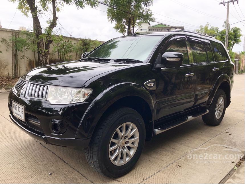 Mitsubishi pajero sport 2011