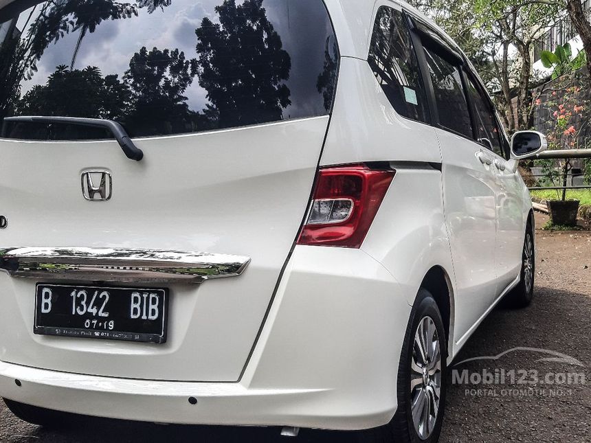 Jual Mobil Honda Freed 2014 E 1.5 di Banten Automatic MPV Putih Rp 188.000.000 - 5827462