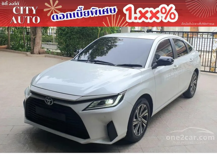 2024 Toyota Yaris Ativ Premium Luxury Sedan