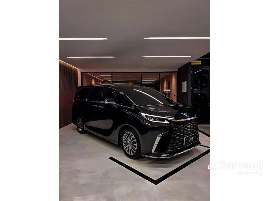2024 Lexus LM 350h 4 Seater MPV
