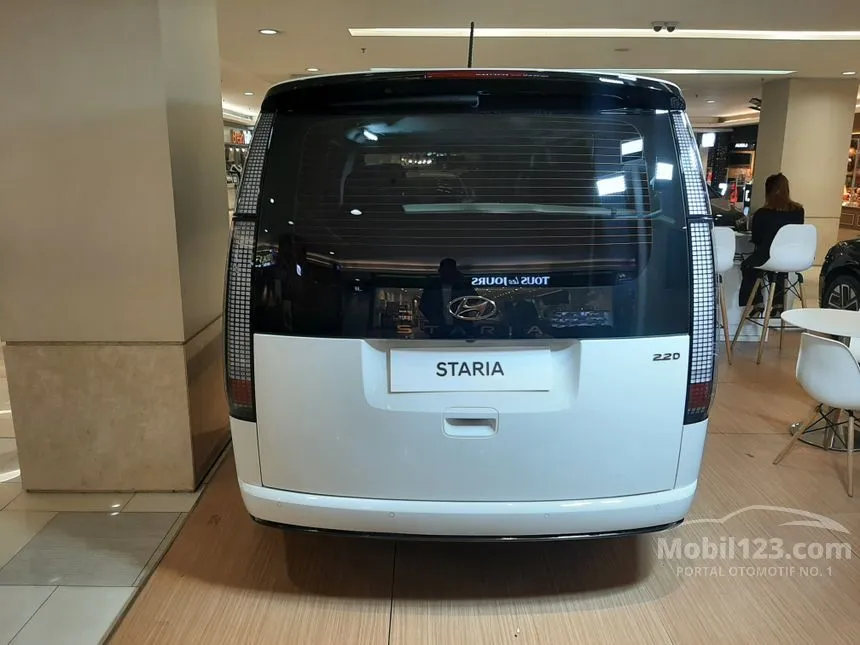 2022 Hyundai Staria Signature 9 Wagon