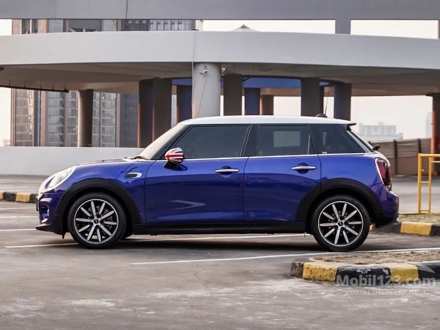 2018 MINI Cooper 5 Door Hatchback
