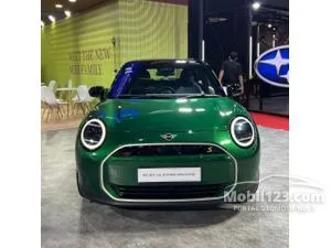 2025 MINI Cooper Cooper SE Hatchback