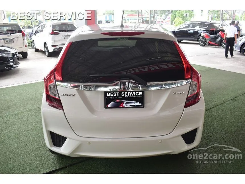 2016 Honda Jazz V i-VTEC Hatchback