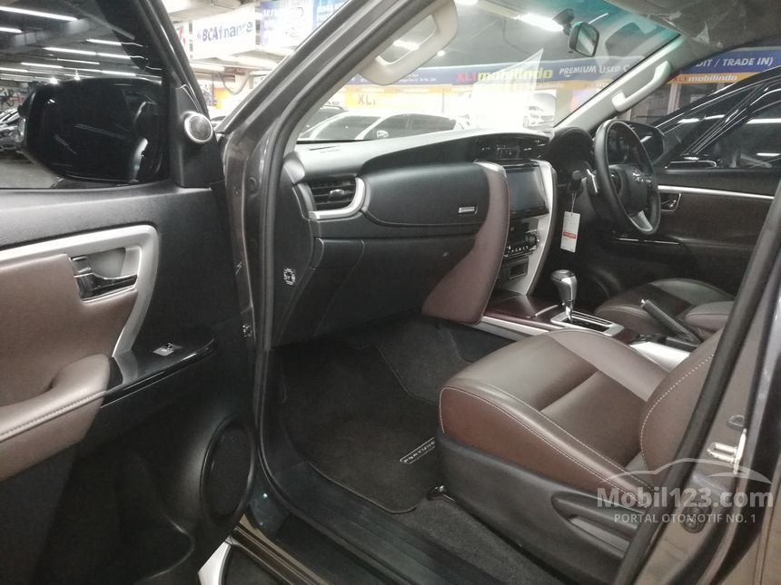 kredit ringan pinjaman VRZ 2017 di Mobil Jakarta Jual 2.4 Fortuner Toyota DKI