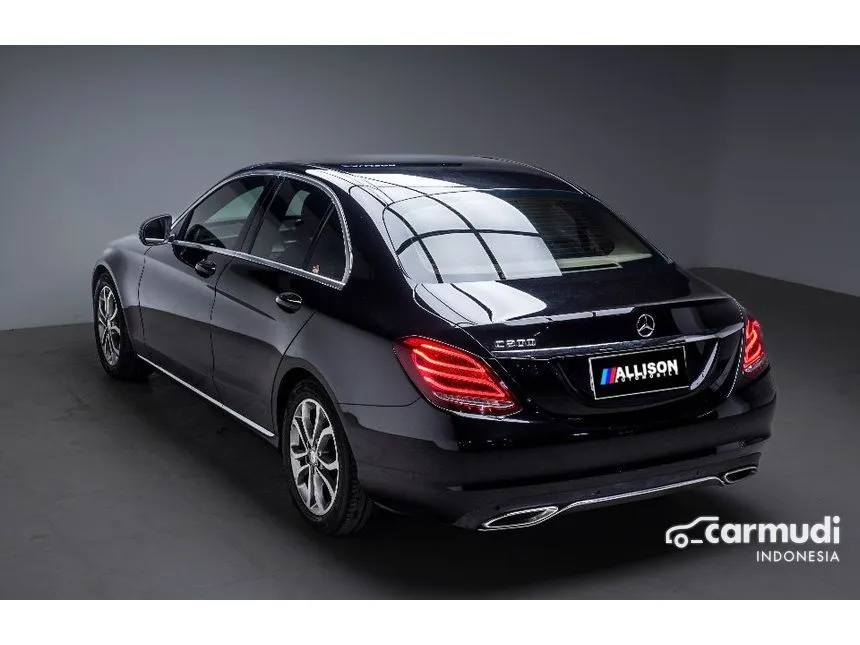2016 Mercedes-Benz C200 Avantgarde Sedan