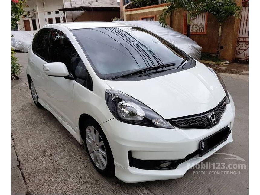 Jual Mobil Honda Jazz 2013 RS 1.5 di DKI Jakarta Automatic 