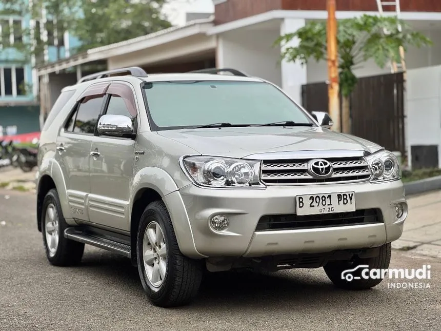 2010 Toyota Fortuner G Lux SUV