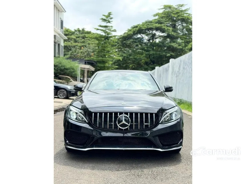 2017 Mercedes-Benz C200 AMG Line Sedan
