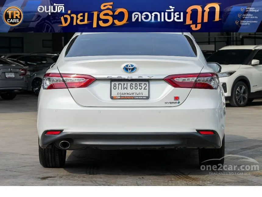 2019 Toyota CAMRY Hybrid Premium Sedan
